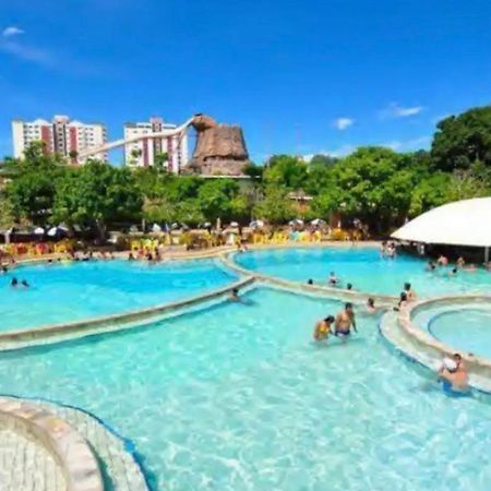 Spazzio Andrian & Silva - Inclusos Ingressos Do Parque Caldas Novas Extérieur photo