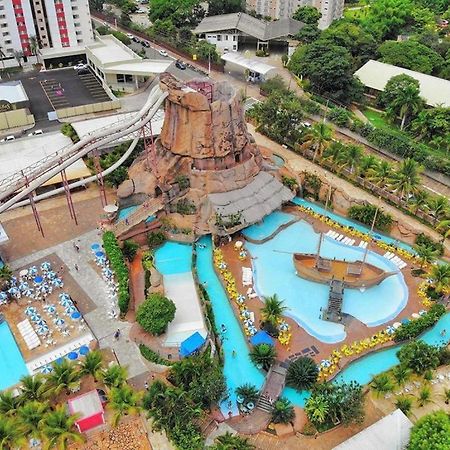 Spazzio Andrian & Silva - Inclusos Ingressos Do Parque Caldas Novas Extérieur photo